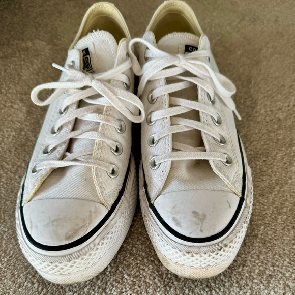 Converse White Low-Top Sneakers - Picture 2 of 5
